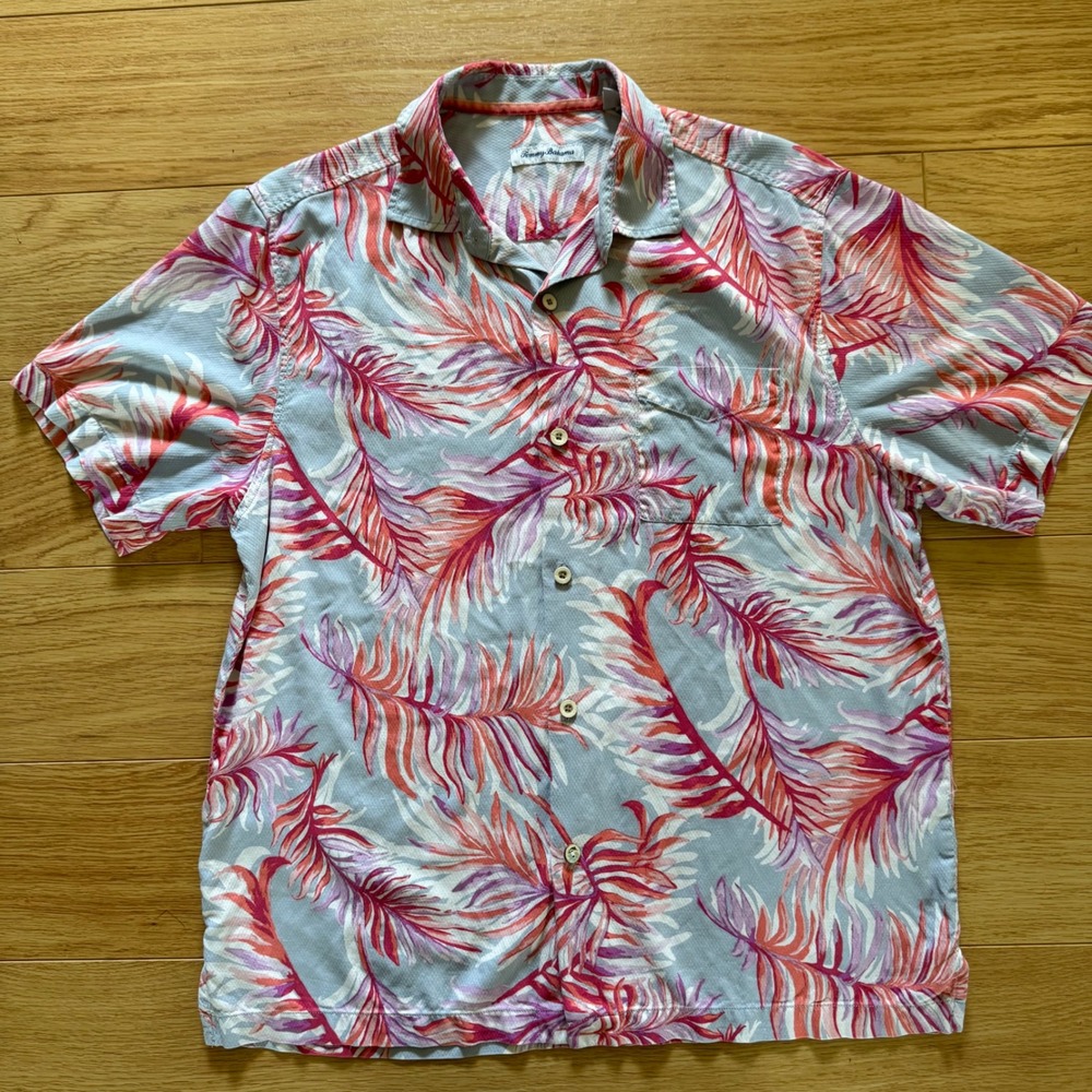 Tommy Bahama Camp Silk Button Down Mens Large Blue Pink Tropical Floral Hawaiian